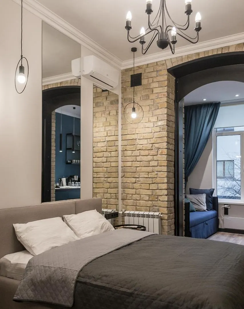 Студия В Стиле Лофт Исторический Центр Apartman Kijev